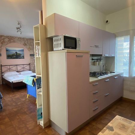 Вилла The Lovers - Independent Little House With Garden Ардженьо Экстерьер фото